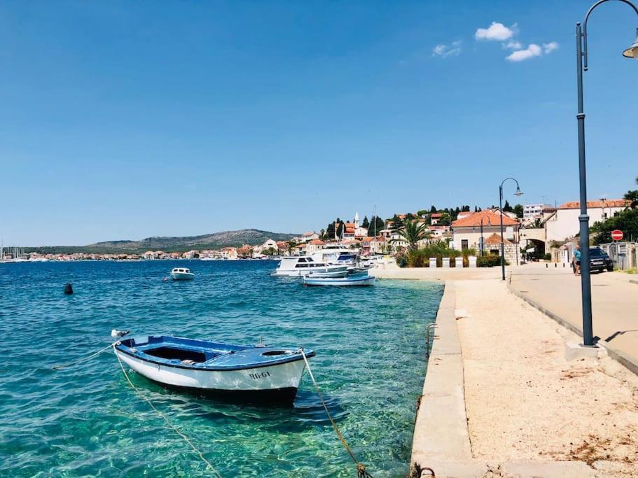 Beach & Old Town Rogoznica  Luaran gambar